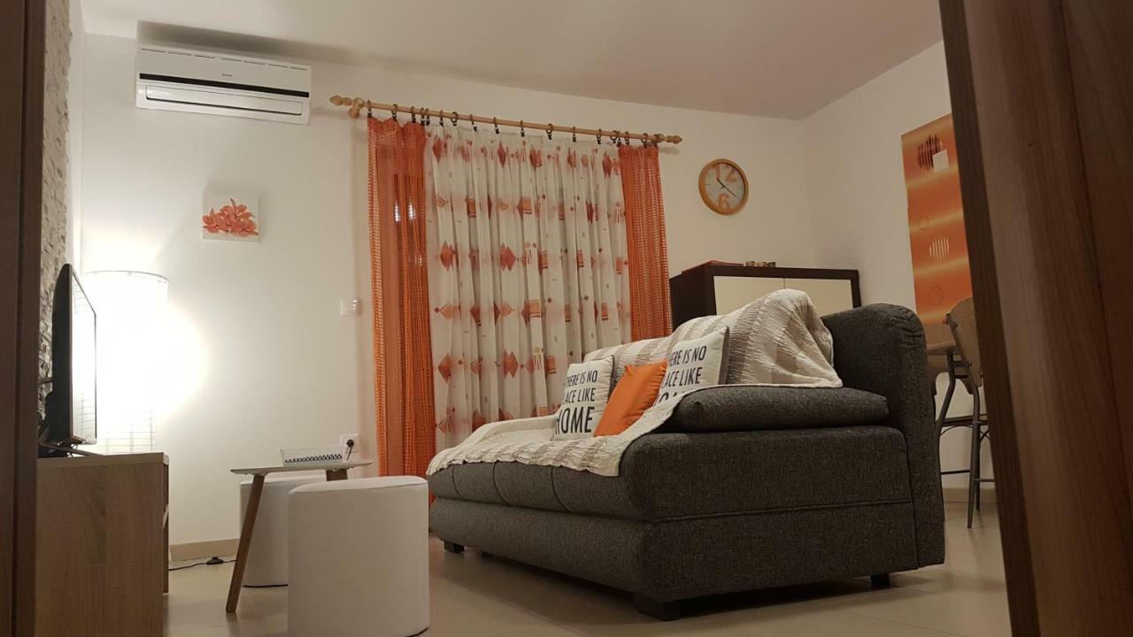 Apartment Orange Brist Πούλα Εξωτερικό φωτογραφία